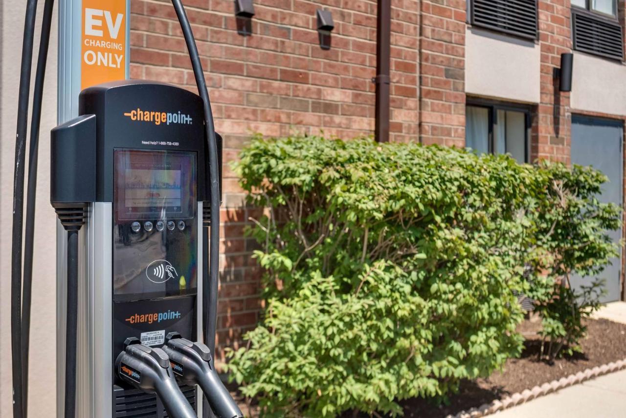 Best Western Chicago - Downers Grove Exterior photo