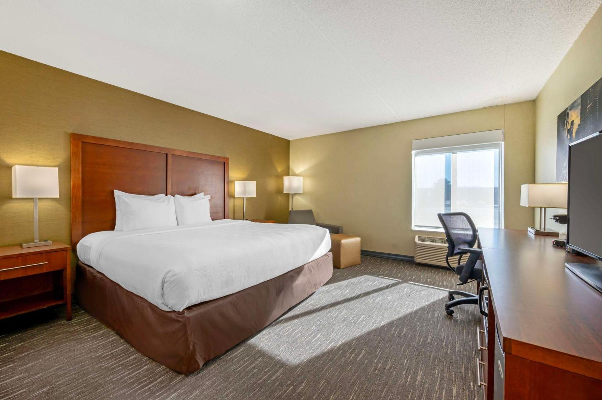 Best Western Chicago - Downers Grove Exterior photo