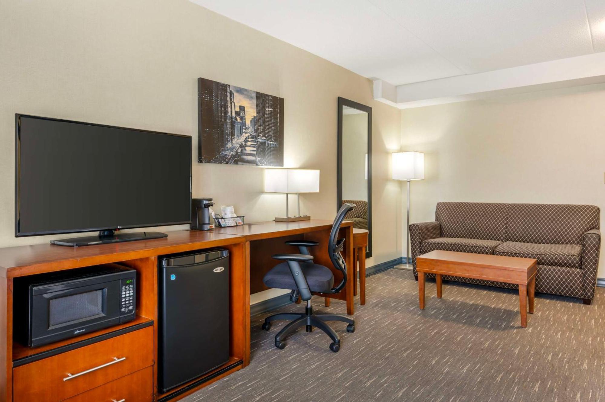 Best Western Chicago - Downers Grove Exterior photo