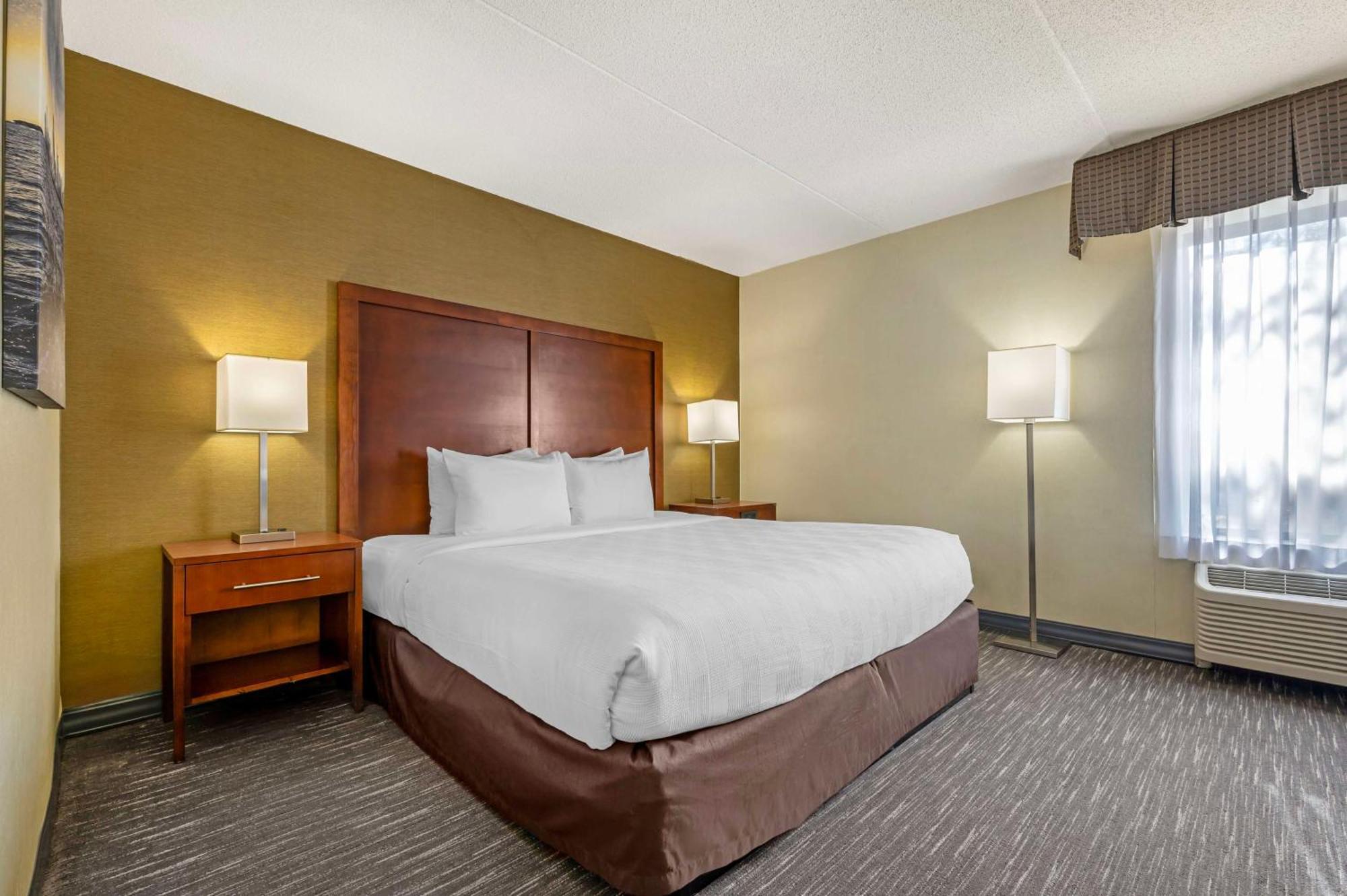 Best Western Chicago - Downers Grove Exterior photo